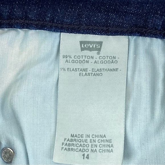 Levi's San Francisco Blue Denim Demi Curve Classic Bermuda Women Shorts S14/32 - Picture 9 of 10